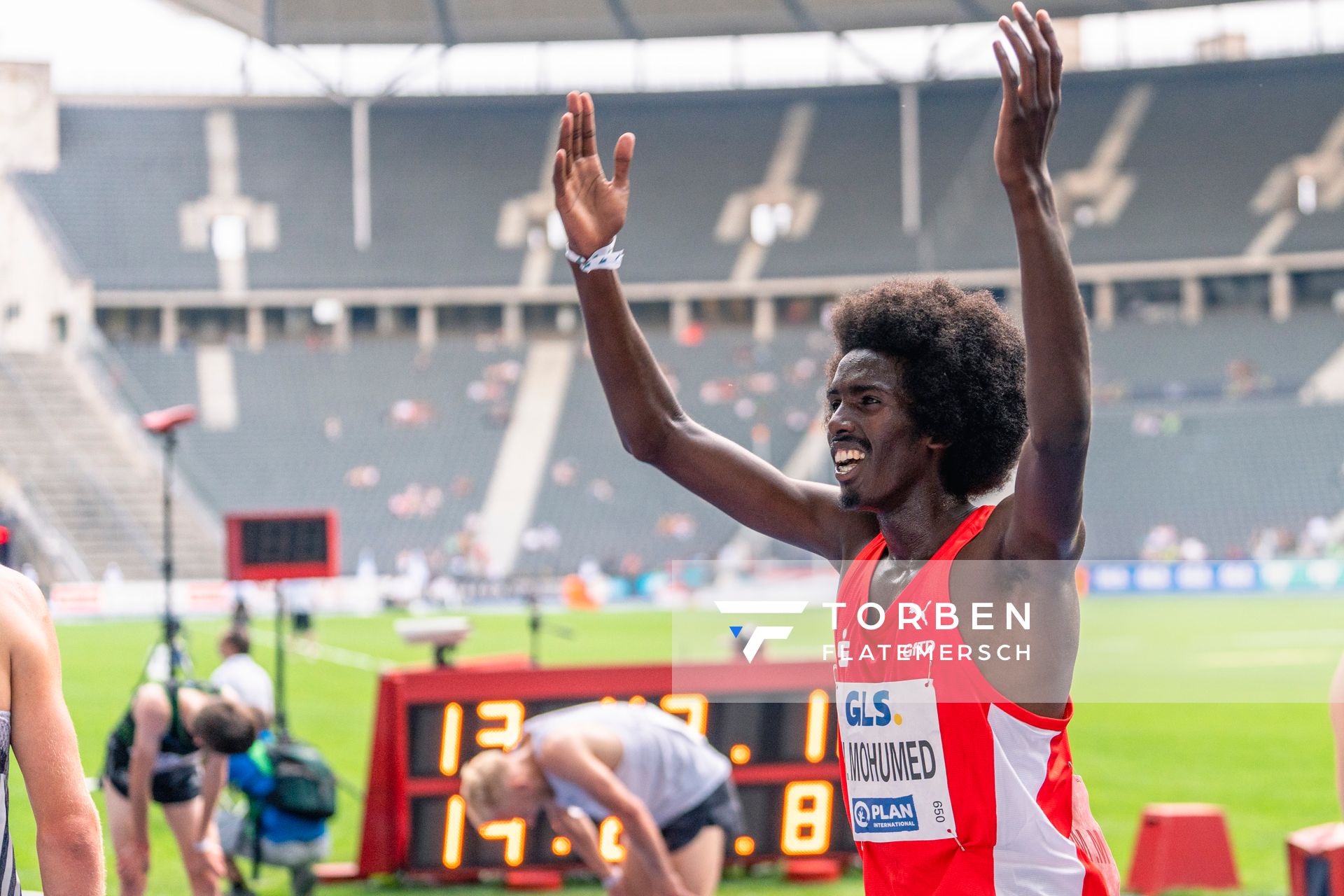 Deutscher Meister ueber 5000m Mohamed Mohumed (LG Olympia Dortmund) waehrend der deutschen Leichtathletik-Meisterschaften im Olympiastadion am 25.06.2022 in Berlin